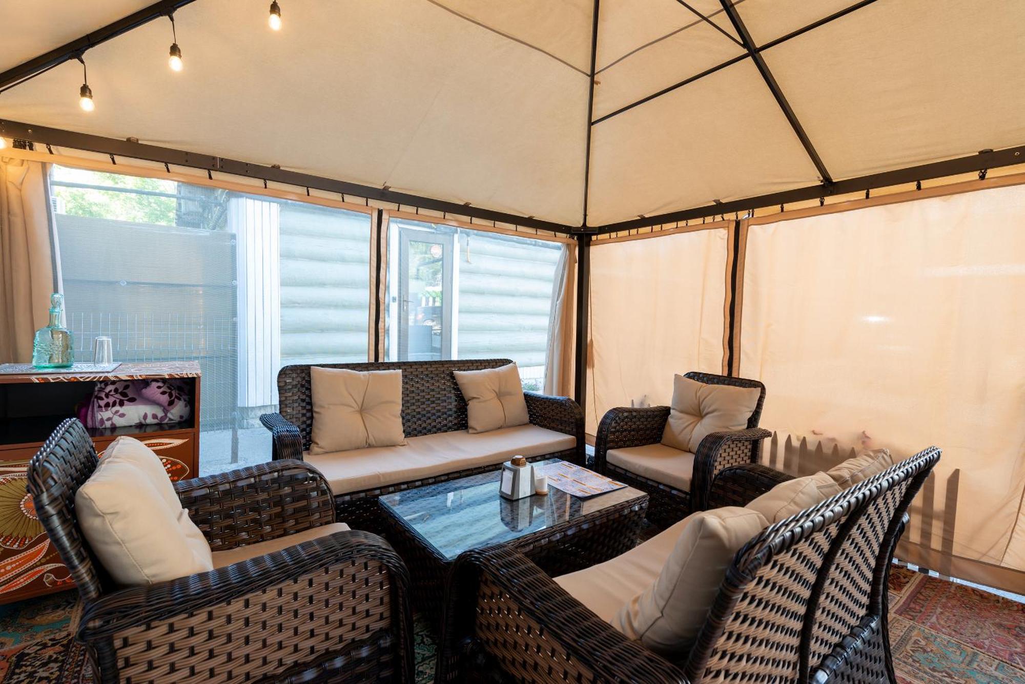 Inn Ozz Karagandy 외부 사진